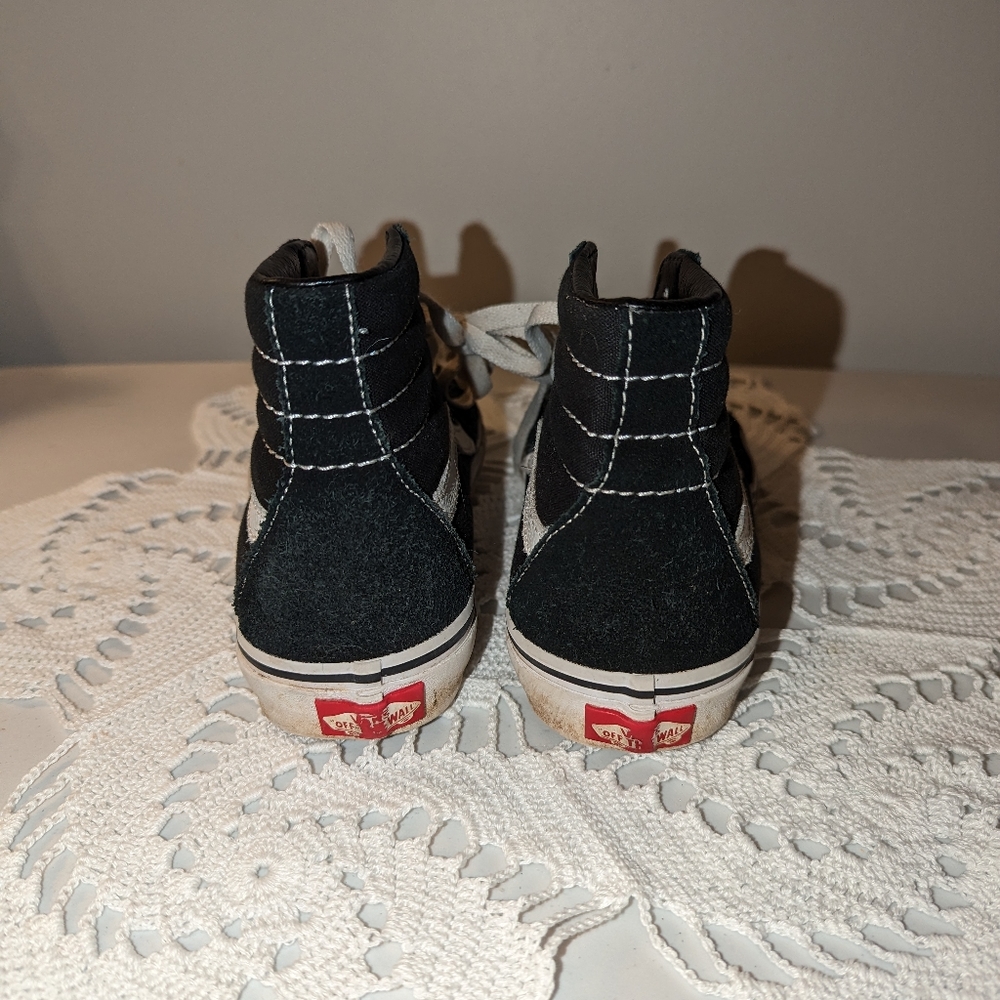 Van's Shoes - Picture 3 of 3
